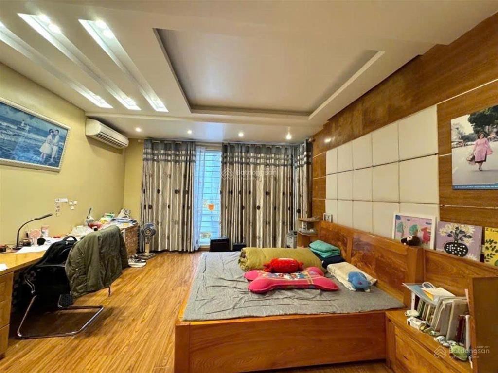 Chính chủ bán nhà lĩnh nam 1 nhà ra phố, ô tô đỗ cửa dt50m2 5t thang máy mt6.2m giá 12.5 tỷ