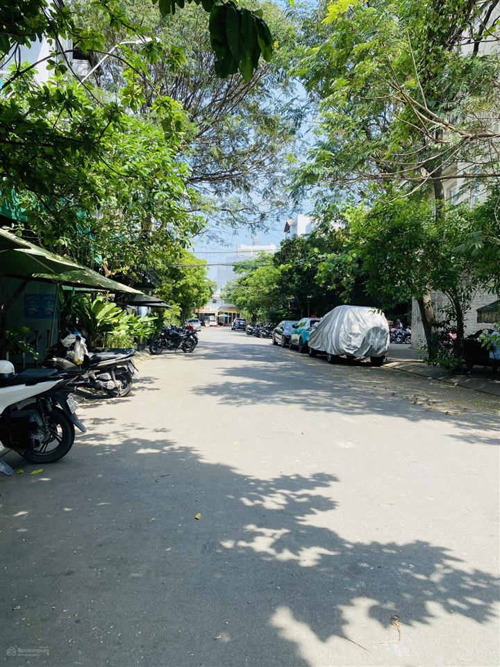 Chính chủ bán shophouse mặt tiền, 106m2, giá rẻ 5.18 tỷ