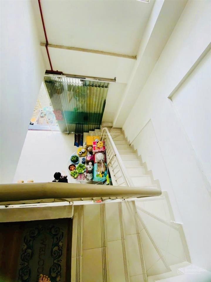 Chính chủ bán shophouse mặt tiền, 106m2, giá rẻ 5.18 tỷ