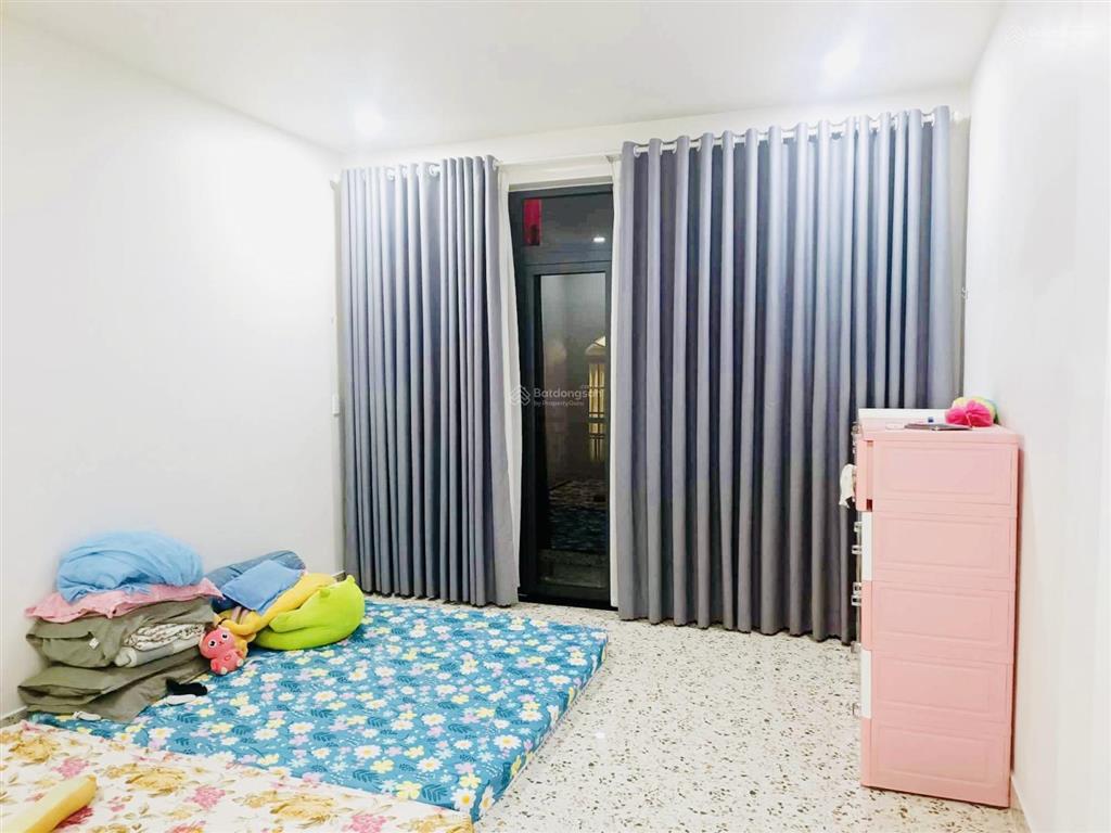 Chính chủ bán gấp nhà hẻm ô tô trương chinh tân bình, 76m2, 3 tầng, giá 7.49 tỷ.