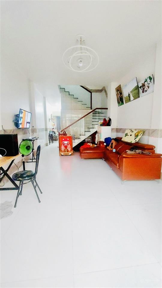 Chính chủ bán gấp nhà hẻm ô tô trương chinh tân bình, 76m2, 3 tầng, giá 7.49 tỷ.