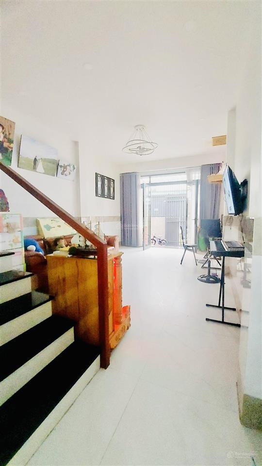 Chính chủ bán gấp nhà hẻm ô tô trương chinh tân bình, 76m2, 3 tầng, giá 7.49 tỷ.