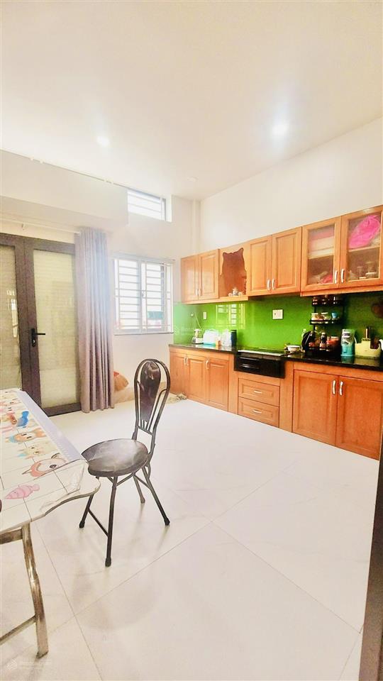 Chính chủ bán gấp nhà hẻm ô tô trương chinh tân bình, 76m2, 3 tầng, giá 7.49 tỷ.