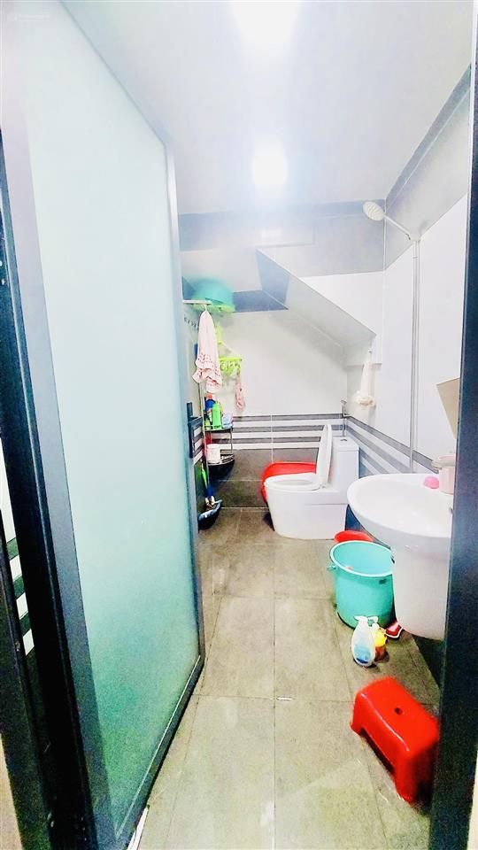 Chính chủ bán gấp nhà hẻm ô tô trương chinh tân bình, 76m2, 3 tầng, giá 7.49 tỷ.