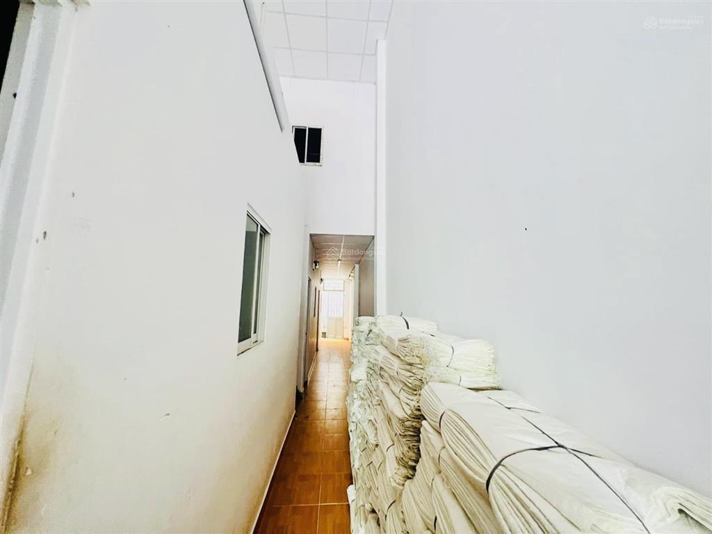 Chính chủ bán nhà hẻm ô tô đường phạm văn bạch tân bình, 96m2, giá chỉ 7.72 tỷ