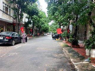 Bán nhà liền kề kđt mới ngô thị nhậm, hà đông, phân lô, ngay chợ bông đỏ, dt 55m2. giá 16,5 tỷ ctl