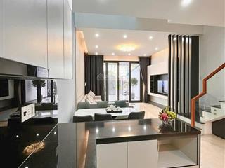 Nhà mặt phố 3 tầng mới đẹp đường hòa minh 29  108m2 cách biển 700m2