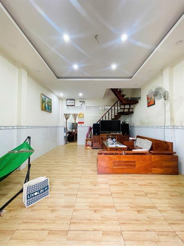 Bán nhà ngay công viên phần mềm quang trung. nhà 3pn hẻm xe hơi 5m, giá 3,x tỷ tl