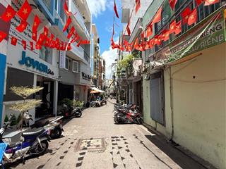 Huỳnh văn bánh phú nhuận  hẻm nhựa 6m sát mặt tiền, 57m2 (4.3*13m)  chính chủ chào 11tỷ