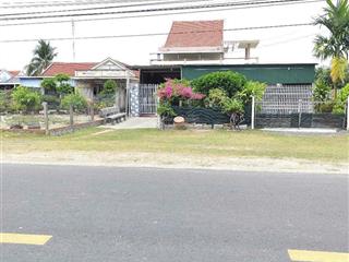Chuyên đất biển dốc lết. căn biệt thự vườn một lầu. ngay trục đường chính lê hồng phong