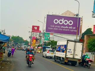 Nhà mt đường hòa bình, p.tân thới hoà , quận tân phú  dt 21x43m  hđt 100tr/tháng  giá 180 tỷ