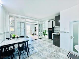 Mới 100% căn hộ 1pn ban công ngay ngã tư bảy hiền quận tân bình