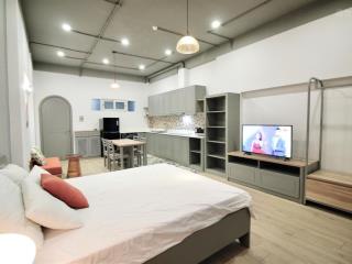 Cho thuê phòng dạng studio nội thất đầy đủ ngay nhà ga t3k300etown cộng hoà