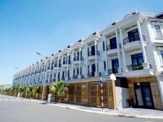 Cho thuê dài hạn shophouse, sát kcn st 2, vsip 1, 3 tầng (4x17m), cách thủ đức 6,5km, đường lớn