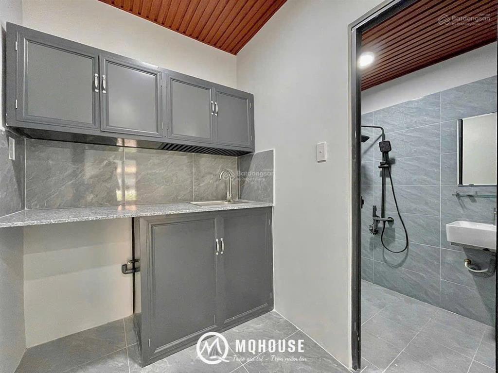 Cho thuê phòng ngay khu k300 mới 100%