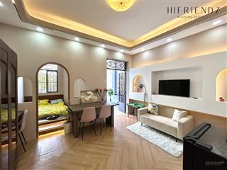 Cho thuê chdv 7,2 triệu, 35m2 giáp q5, giá siêu hời, ban công, tách bếp, cửa sổ thoáng