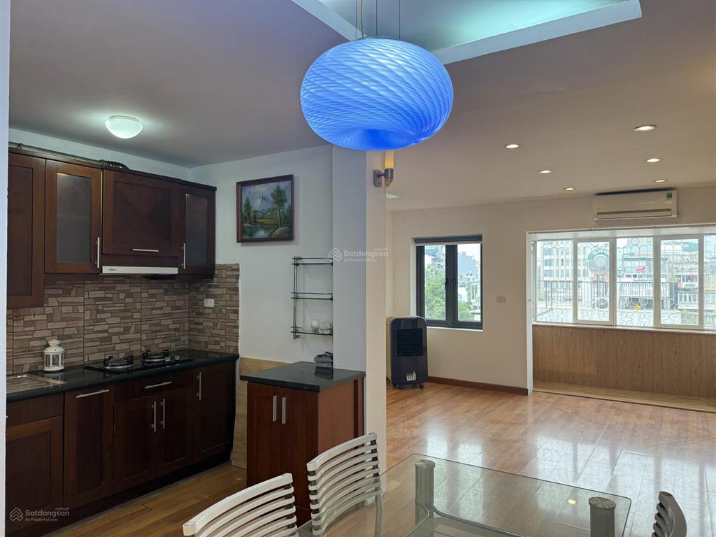 Căn hộ tập thể vừa được cải tạo, phù hợp với gia đình trẻ