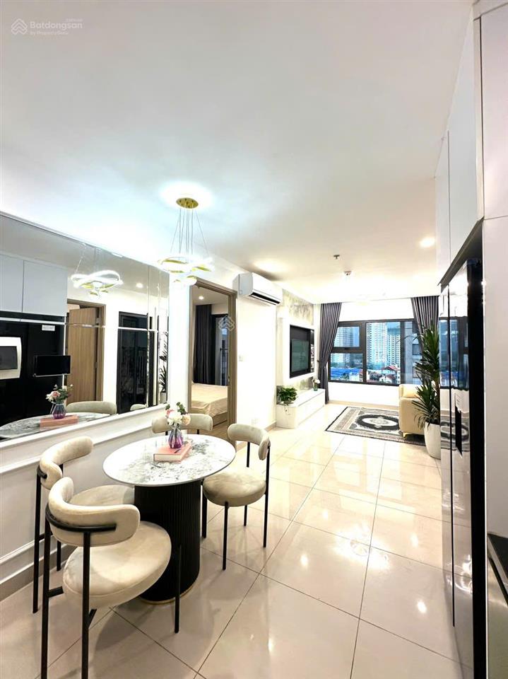 Quỹ căn 2n phân khu sapphire giá tốt view đẹp sẵn sổ hỗ trợ vay tới 70%