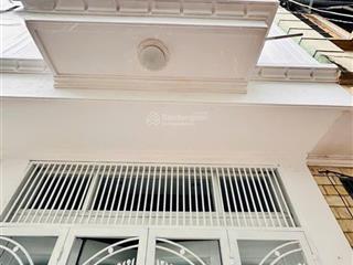 Bán nhà riêng tại lạc long quân, 7,98 tỷ, 35m2, 4pn, 3wc, tây hồ, hà nội