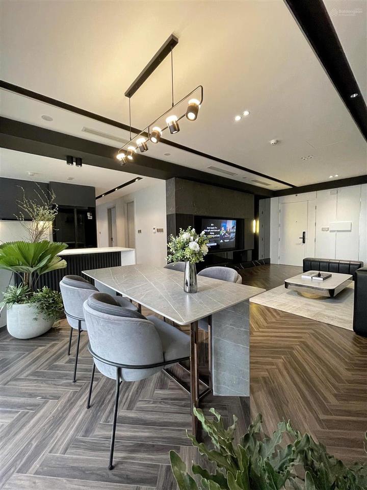 Bán căn góc 3pn ban công đông nam full nội thất dự án home city 177 trung kính