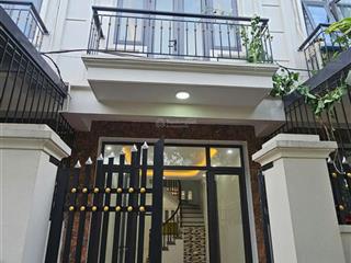 Quá rẻ trong tầm giá. chỉ 3,55 tỷ sở hữu ngay căn 3tx50m2 rộng rãi hướng đông nam, ôtô đỗ tận cửa!