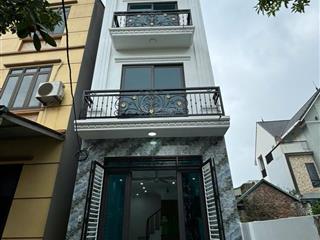 Tuyệt phẩm xây độc lập tại đông la, ngõ thông ôtô đỗ cách vài bước chân đảm bảo không có căn thứ 2