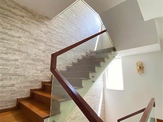 Siêu phẩm biệt thự lô góc bình chánh giáp bình đăng ngay quận 8 chỉ hơn 14 tỷ