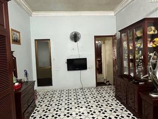 Bán nhà hoàng hoa thám dt 40m 4 tầng mt 4 m giá 9,5 tỷ