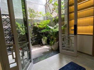 Hoàng hoa thám dt 42/46 m 4 tầng mặt tiền 4 m giá 9.8 tỷ
