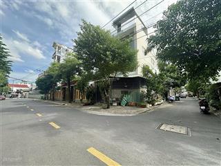 Góc 2 mt 496/ dương quảng hàm, p6. dt 116m2 (5,2x23m). hẻm rộng 12m giá còn 15 tỷ (tl)