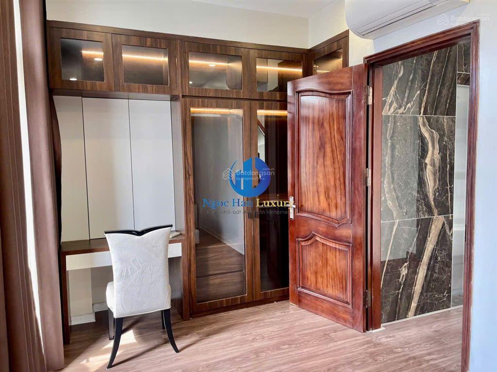Hót ! giá 25 triệu/ tháng biệt thự san hô, full nội thất, cạnh hồ 24,5ha