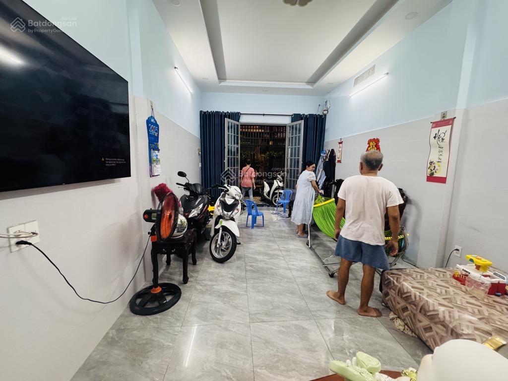 Chủ gấp  4x18  mặt tiền  khu dc nam long  ngay giao lộ võ văn kiệt  aeon mall bt