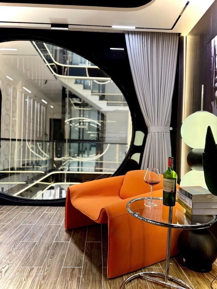 4x25m  5 tầng  full nội thất  thang máy  đường 12m có lề  nhà mới đẹp  10p aeon tên lửa