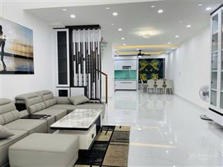 Cần bán gấp nhà chu văn an, bình thạnh, 5x18m, 2 btct, chỉ nhỉn 11 tỷ tl (xe hơi ngủ trong nhà)