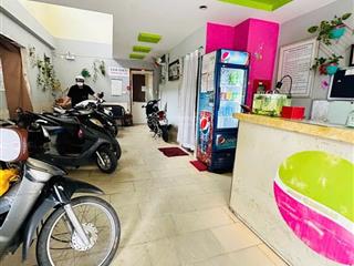 Cần bán gấp hotel 11 phòng, 85m2, gần chợ bà chiểu, bình thạnh, dòng tiền 6070tr/th, hẻm xe hơi.