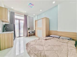 Cho thuê căn hộ full nội thất có ban công ngay khu etown  bàu cát  cộng hoà  tân bình