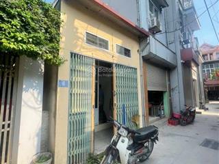 Anh tùng nhờ bán nhà cấp 4 trung kiên, ô tô chỗ đỗ trước cửa, 20m ra phố, giá hơn 3 tỷ