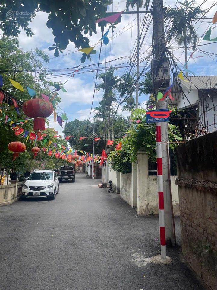 Anh khánh hàng xóm nhờ bán đất 38m2, mt 5.8m, ô tô vào đất, giá nhỉnh 4 tỷ