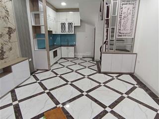 Anh phái kts nhờ bán nhà đẹp thụy phương. diện tích 33m², 5 tầng. giá nhỉnh 5 tỷ