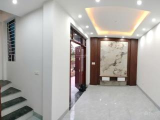 Anh cương cần bán nhà 5 tầng tại liên mạc cách phố 50m bãi đỗ ô tô trước nhà giá nhỉnh 5 tỷ