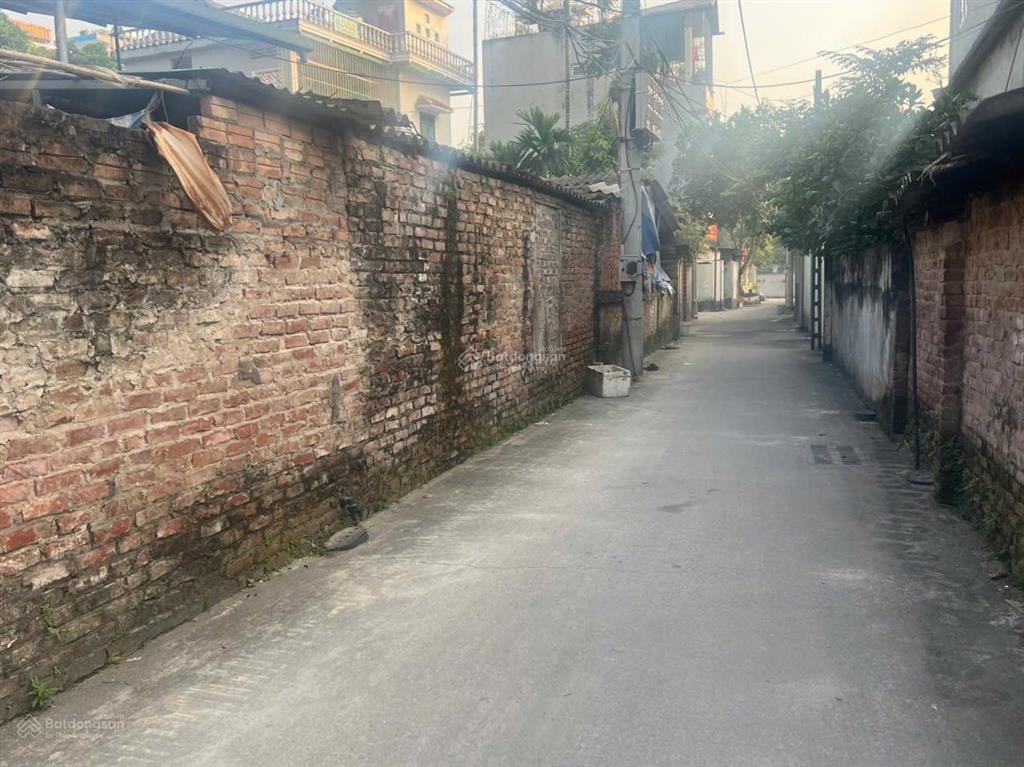 Chính chủ gửi bán mảnh đất tầm tiền hơn 4 tỷ ngõ thông, nở hậu, ô tô cách 50m