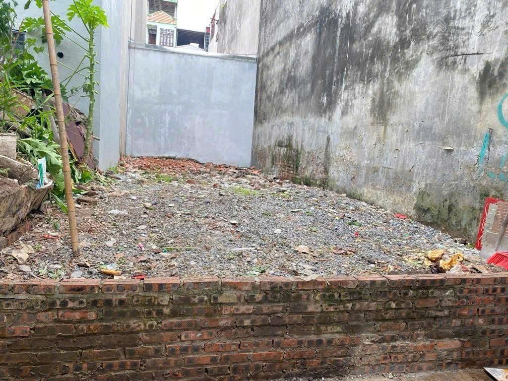 Chính chủ gửi bán mảnh đất tầm tiền hơn 4 tỷ ngõ thông, nở hậu, ô tô cách 50m