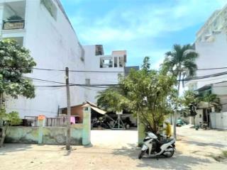 Lô góc (10x20m), 20m ra mặt tiền đường hoàng quốc việt quận 7, cách kđt phú mỹ hưng 200m