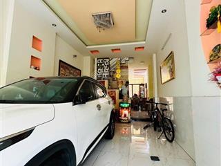 Bán nhà 4x17  3 tầng  giá chỉ 10,x tỷ  ngay khu phố ẩm thực  quận 6