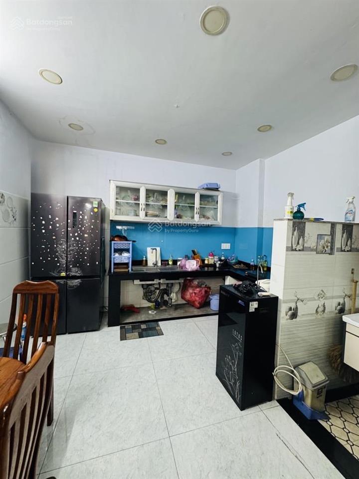 Bán nhà tỉnh lộ 10  6x18 111m2  hẻm 6m  giá 8,x tỷ  bình tân