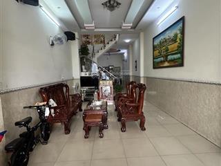 Bán nhà 5x21  giá nhỉnh 7tỷ  ngay tên lửa  2 tầng  hẻm nhựa 8m.