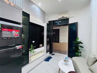 Bán gấp nhà trường chinh, đống đa
lô góc,3 ngủ đủ công năng, 25.5m2 x 5 tầng x 6.25 tỷ