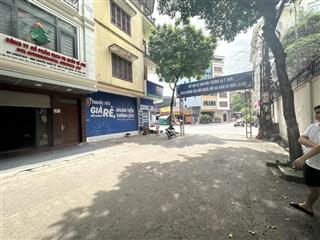 Bán nhà hoàng quốc việt ô tô tránh, 7 tầng thang máy, vỉa hè 50m2, lô góc 2 mặt tiền giá 15.5 tỷ
