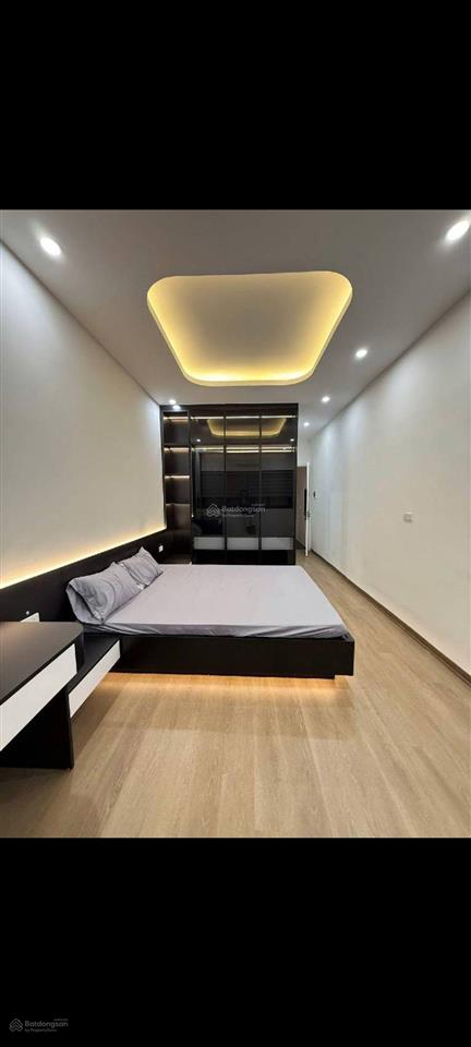 Liên mạc 32m, 5 tầng, ngõ to, thoáng sạch, gần trường c1,2,3, full đồ, ở luôn