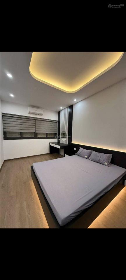 Liên mạc 32m, 5 tầng, ngõ to, thoáng sạch, gần trường c1,2,3, full đồ, ở luôn